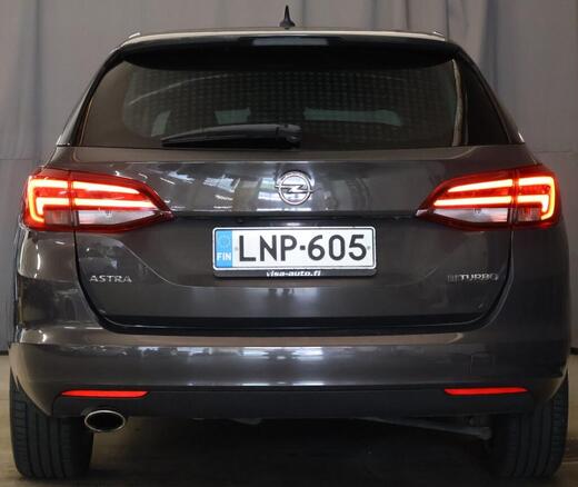 Opel Astra vaihtoauto