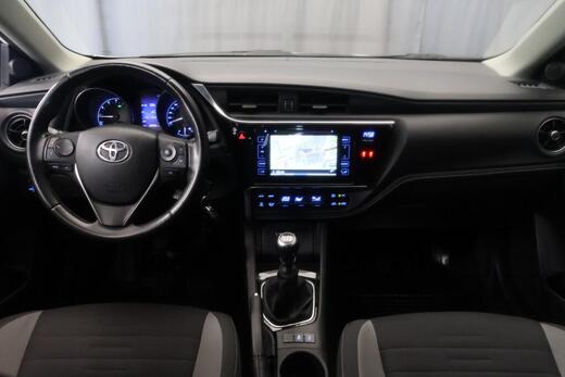 Toyota Auris vaihtoauto