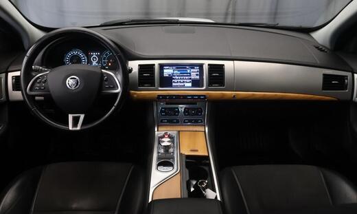 Jaguar XF vaihtoauto