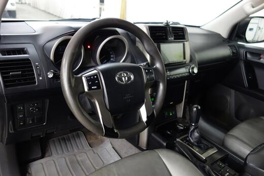 Toyota Land Cruiser vaihtoauto