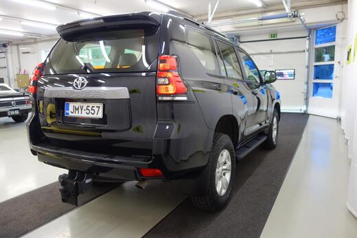 Toyota Land Cruiser vaihtoauto