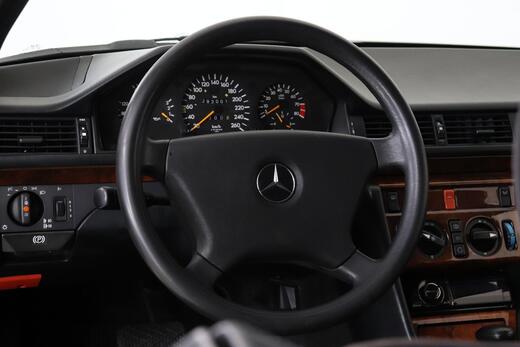 Mercedes-Benz 300 vaihtoauto