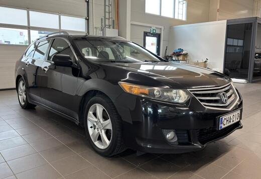 Honda Accord vaihtoauto
