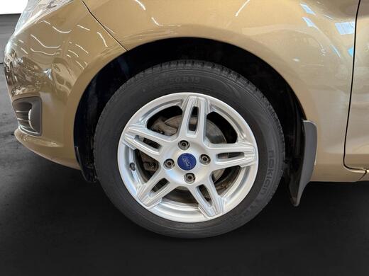 Ford Fiesta vaihtoauto
