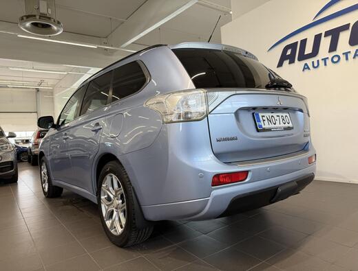 Mitsubishi Outlander PHEV vaihtoauto