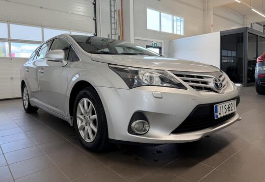 Toyota Avensis vaihtoauto