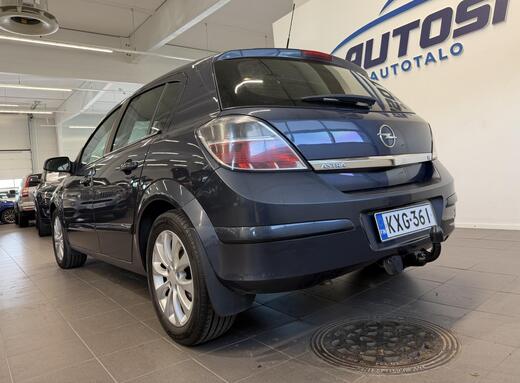 Opel Astra vaihtoauto