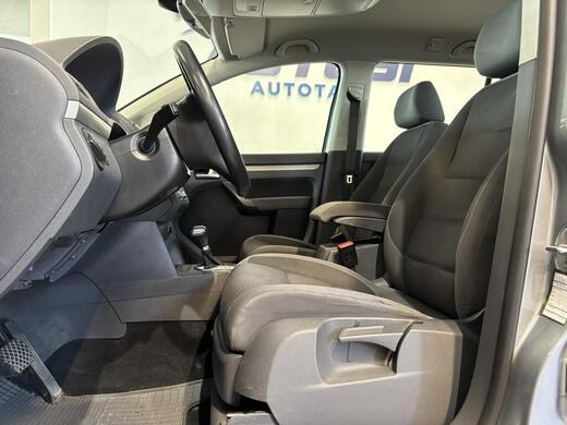 Volkswagen Touran vaihtoauto