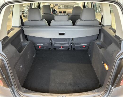 Volkswagen Touran vaihtoauto