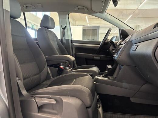 Volkswagen Touran vaihtoauto
