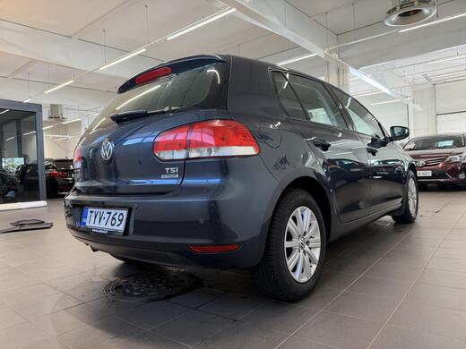 Volkswagen Golf vaihtoauto