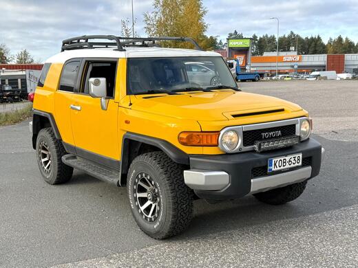 Toyota FJ Cruiser vaihtoauto