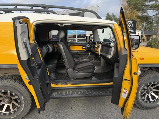 Toyota FJ Cruiser vaihtoauto