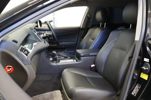 Toyota Crown vaihtoauto