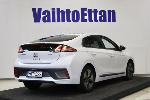 Hyundai IONIQ hybrid vaihtoauto