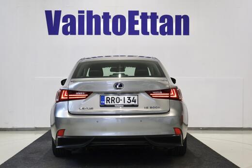 Lexus IS vaihtoauto