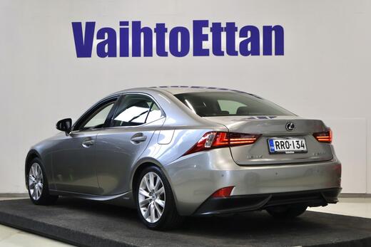 Lexus IS vaihtoauto