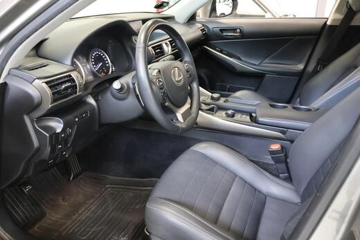 Lexus IS vaihtoauto