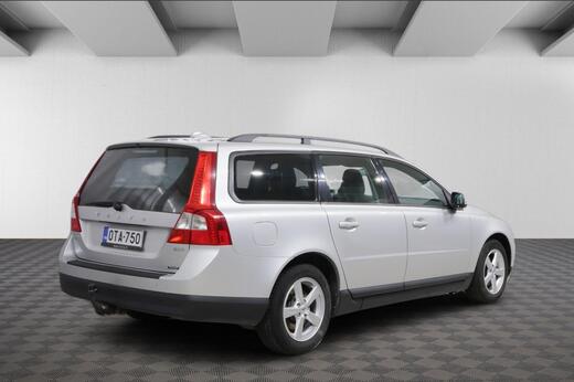 Volvo V70 vaihtoauto