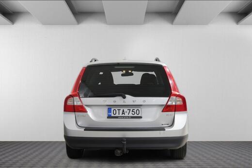 Volvo V70 vaihtoauto