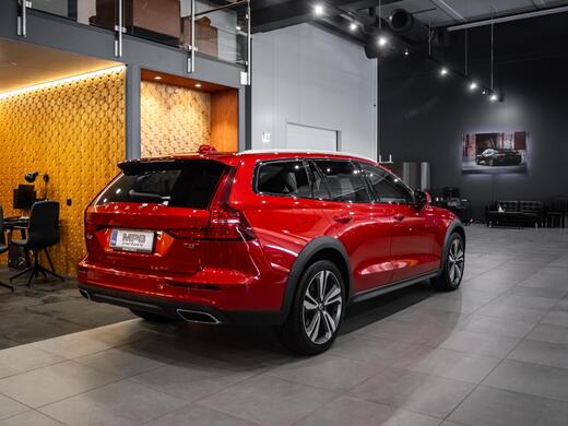 Volvo V60 Cross Country vaihtoauto