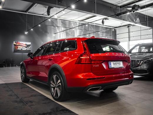 Volvo V60 Cross Country vaihtoauto
