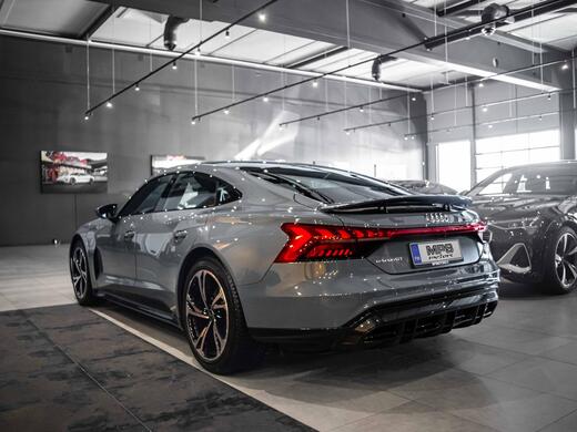 Audi e-tron GT vaihtoauto