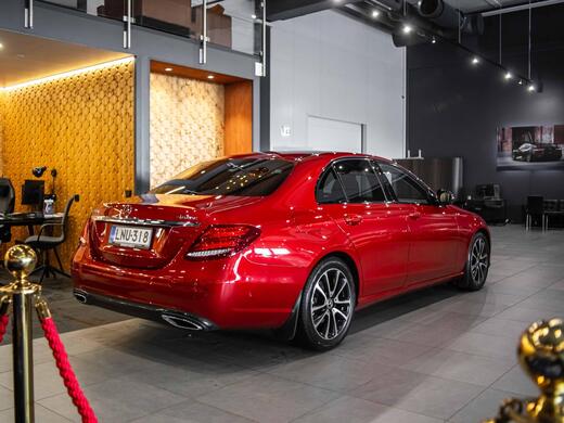 Mercedes-Benz E vaihtoauto