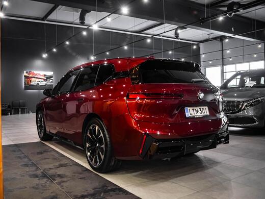 BMW iX vaihtoauto