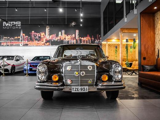 Mercedes-Benz 280 vaihtoauto