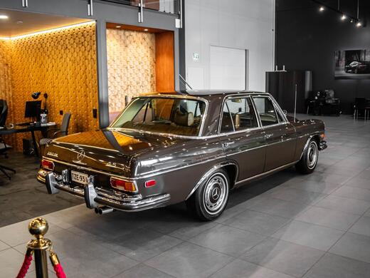 Mercedes-Benz 280 vaihtoauto