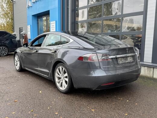 Tesla Model S vaihtoauto
