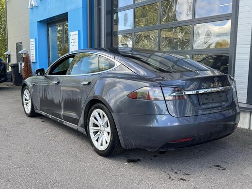 Tesla Model S vaihtoauto