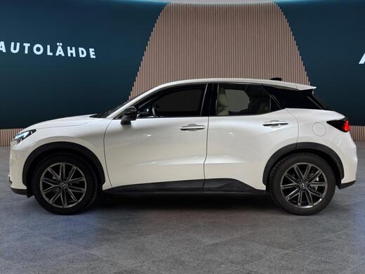 Lexus LBX vaihtoauto