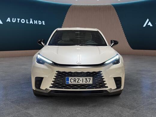 Lexus LBX vaihtoauto