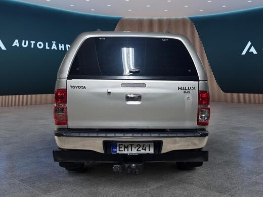 Toyota Hilux vaihtoauto