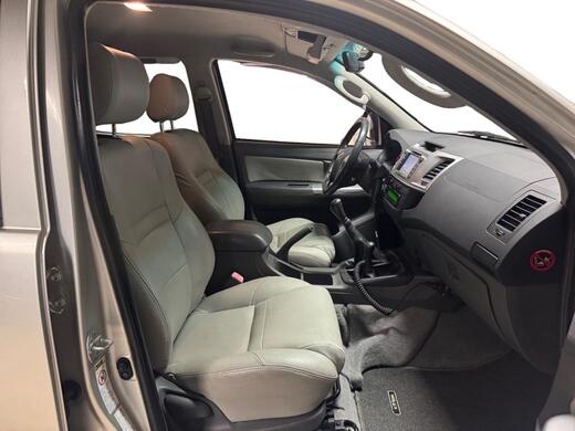 Toyota Hilux vaihtoauto