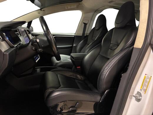 Tesla Model X vaihtoauto