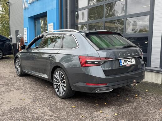 Skoda Superb vaihtoauto
