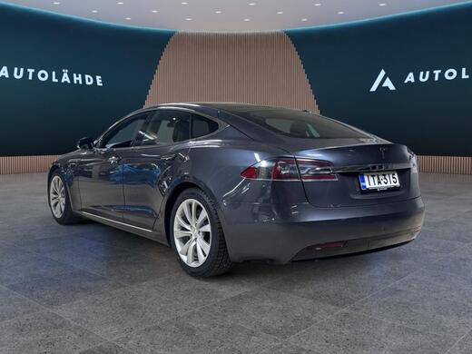 Tesla Model S vaihtoauto