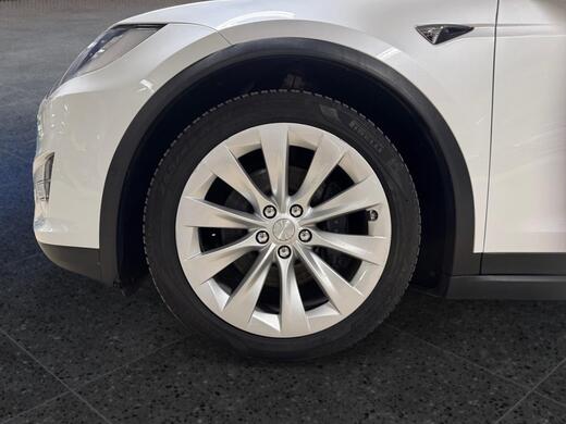 Tesla Model X vaihtoauto