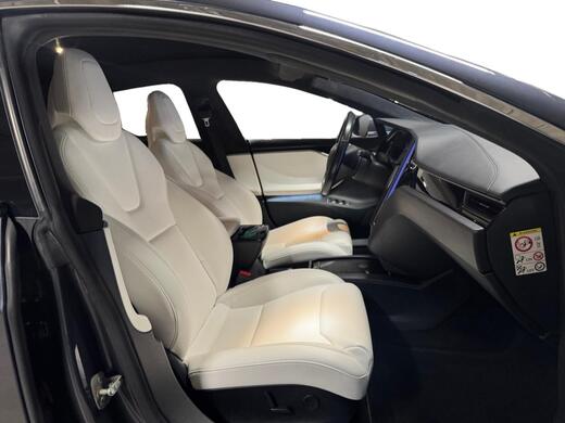 Tesla Model S vaihtoauto