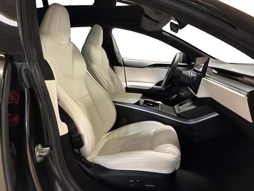 Tesla Model S vaihtoauto