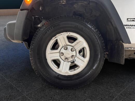 Jeep Wrangler vaihtoauto