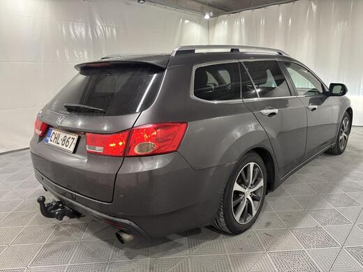 Honda Accord vaihtoauto