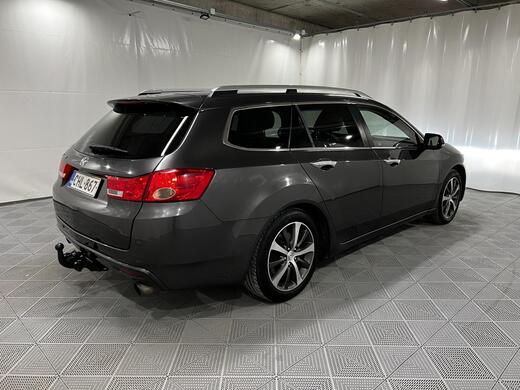 Honda Accord vaihtoauto