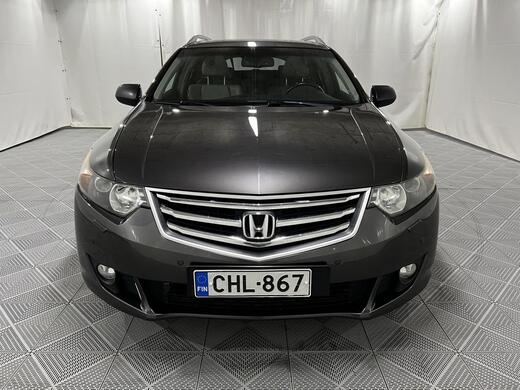 Honda Accord vaihtoauto