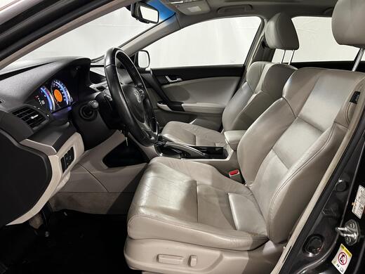 Honda Accord vaihtoauto