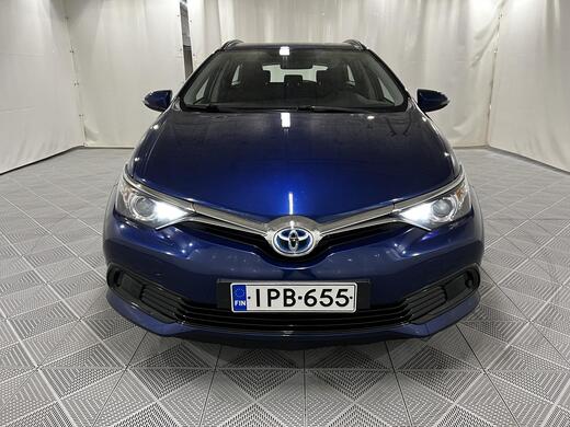 Toyota Auris vaihtoauto