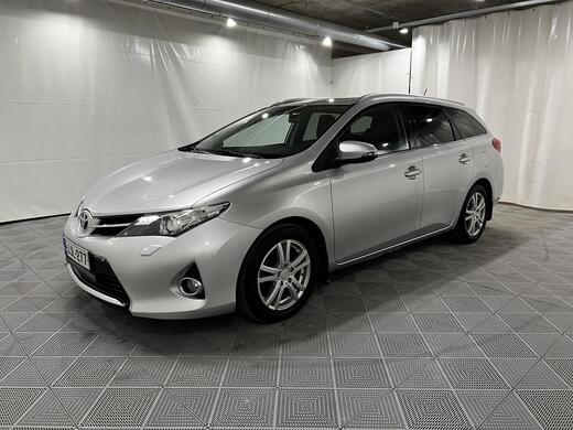 Toyota Auris vaihtoauto